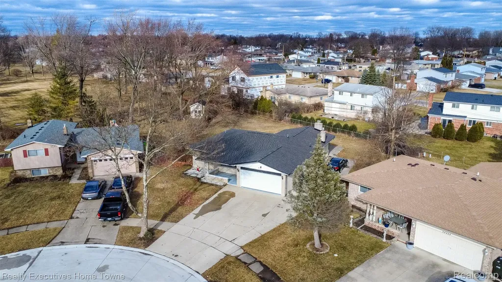 36218 Allison Drive Sterling Heights City MI 48310