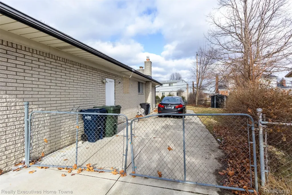 36218 Allison Drive Sterling Heights City MI 48310