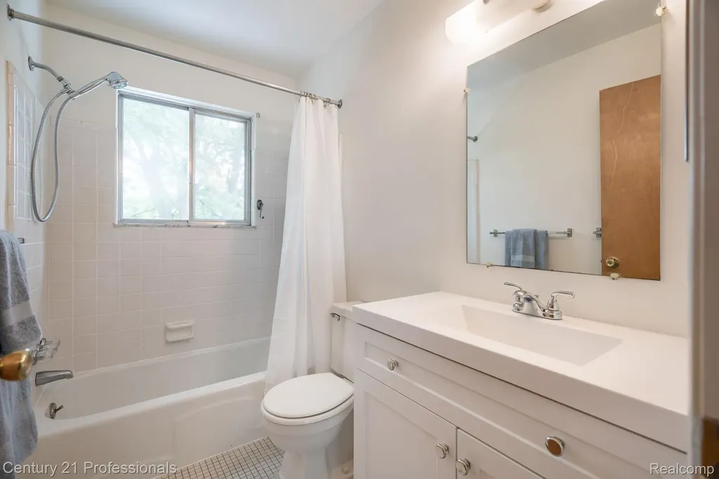 5959 Alan Brighton Township MI 48116
