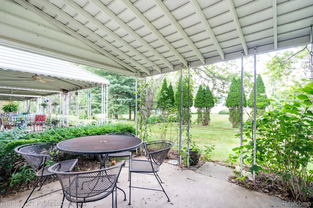 5959 Alan Brighton Township MI 48116