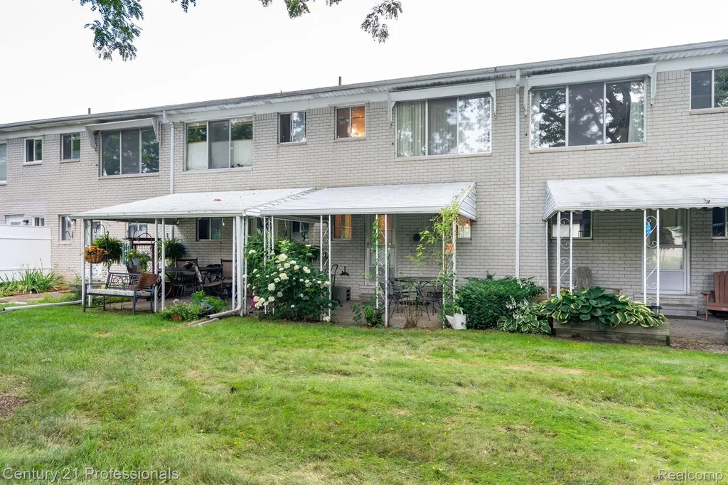 5959 Alan Brighton Township MI 48116