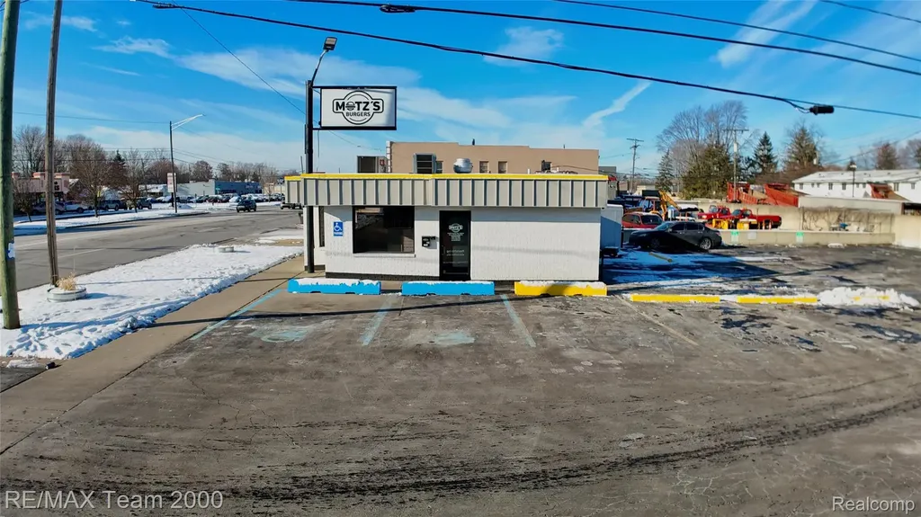 27010 Plymouth Road Redford Charter Township MI 48239