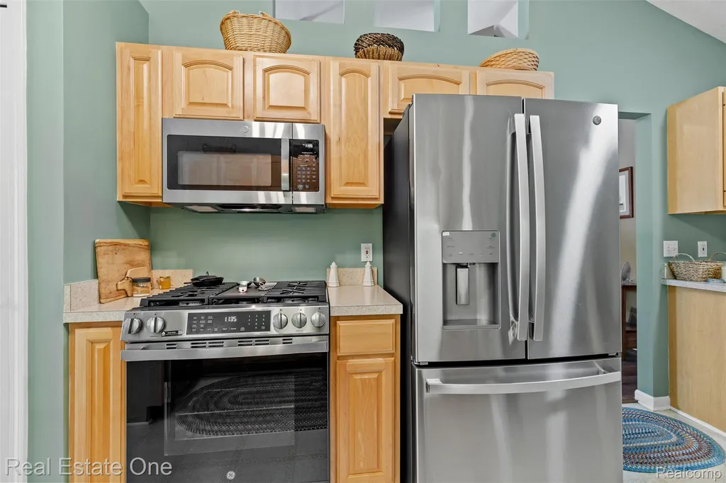 5481 Greenway Drive Trenton City MI 48183