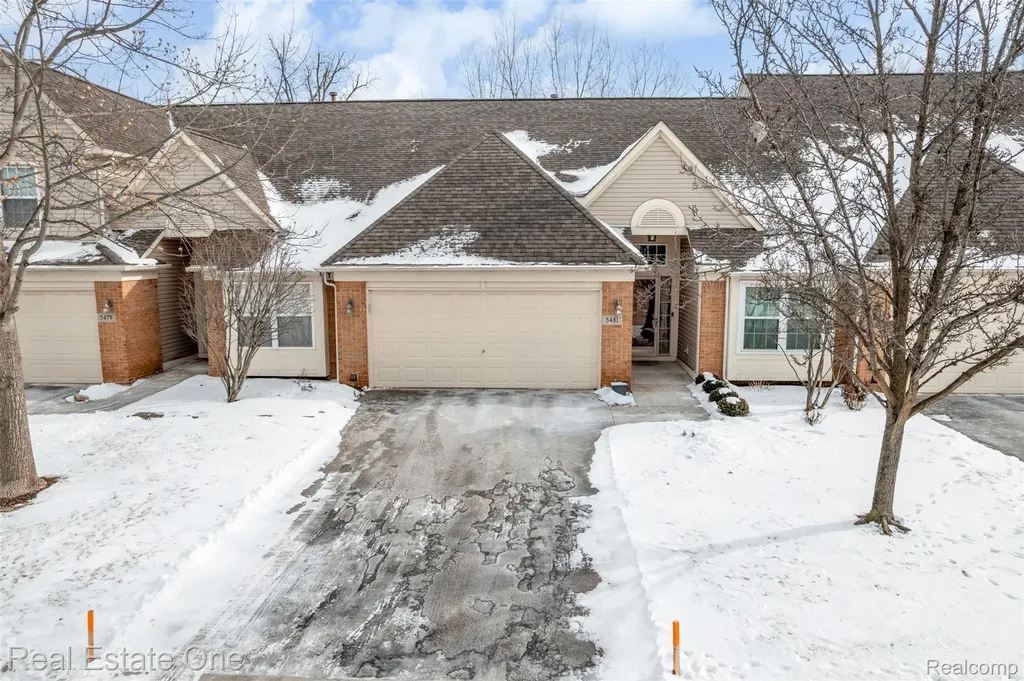 5481 Greenway Drive Trenton City MI 48183