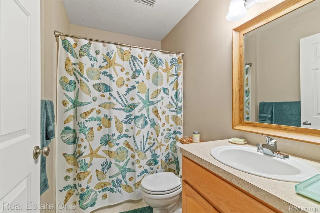 5481 Greenway Drive Trenton City MI 48183