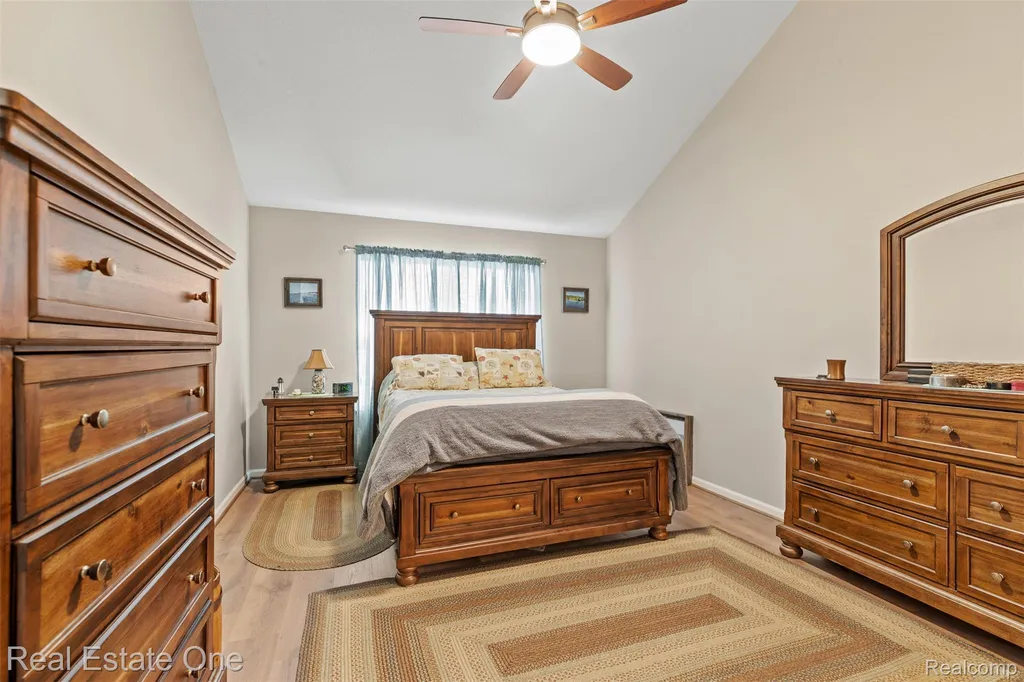 5481 Greenway Drive Trenton City MI 48183