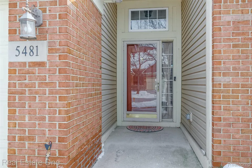 5481 Greenway Drive Trenton City MI 48183