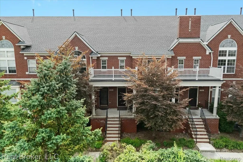 1546 Devon Lane Troy City MI 48084