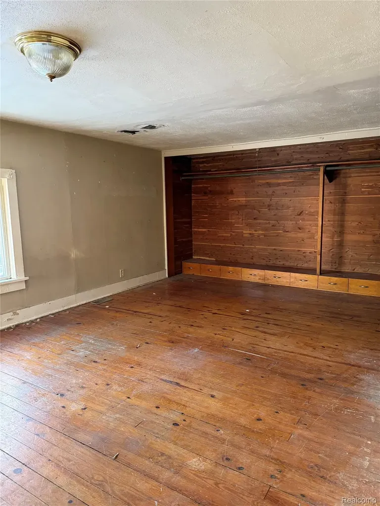 6934 John Street Brown City City MI 48416