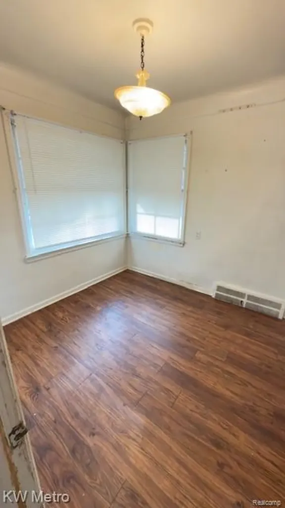 19219 Dean Street Detroit City MI 48234