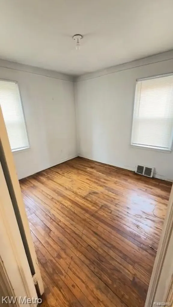 19219 Dean Street Detroit City MI 48234