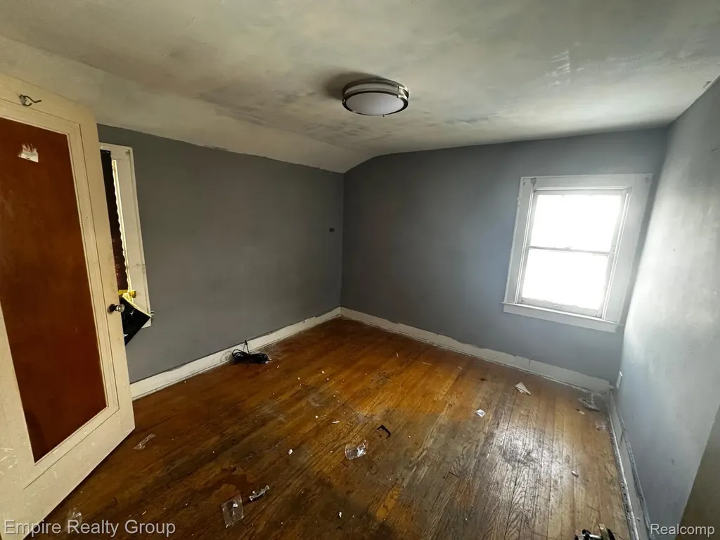 9326 Ward Street Detroit City MI 48228