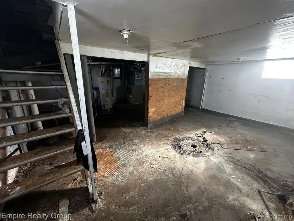 9326 Ward Street Detroit City MI 48228