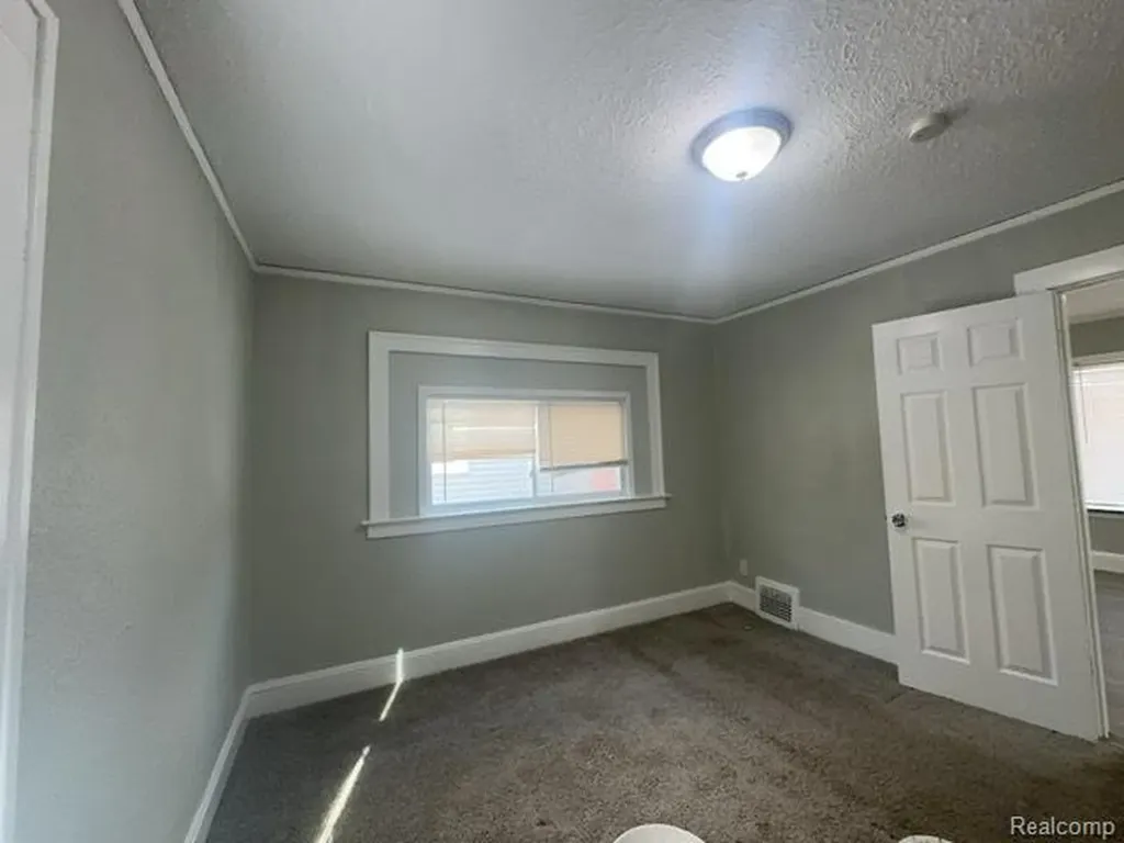 15011 Fairfield Street Detroit City MI 48238