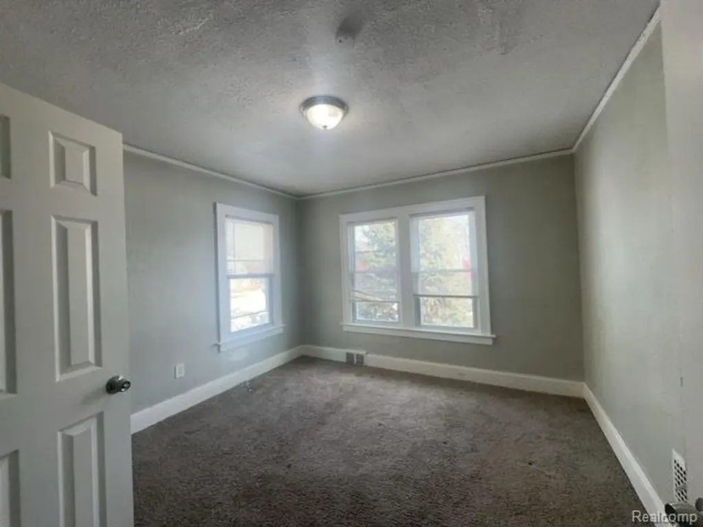 15011 Fairfield Street Detroit City MI 48238