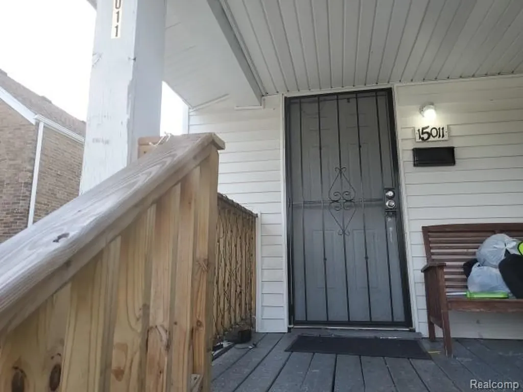 15011 Fairfield Street Detroit City MI 48238