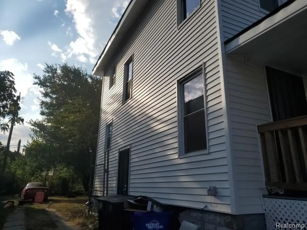 15011 Fairfield Street Detroit City MI 48238