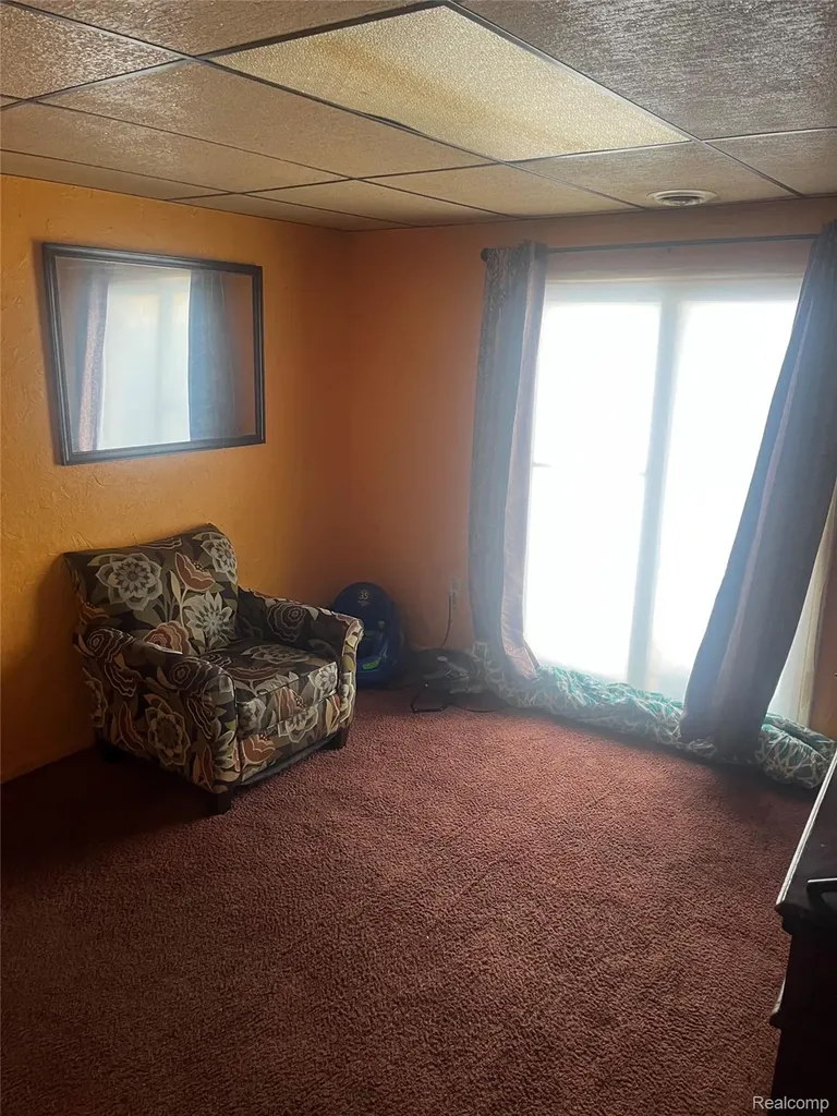 4910 Westpoint Street Dearborn Heights City MI 48125