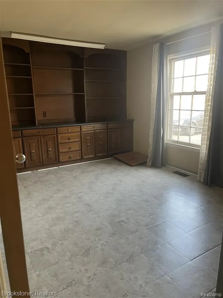 28917 Ramblewood Drive Farmington Hills City MI 48334