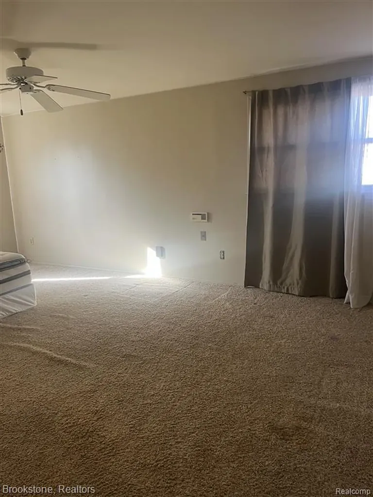 28917 Ramblewood Drive Farmington Hills City MI 48334
