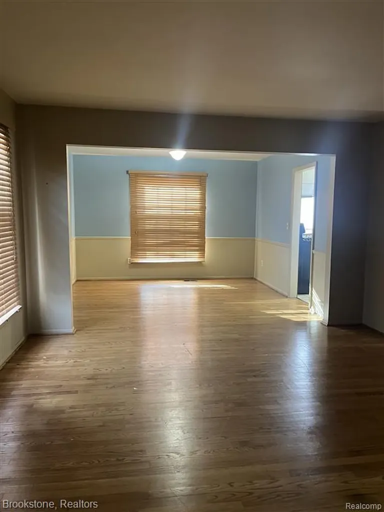 28917 Ramblewood Drive Farmington Hills City MI 48334