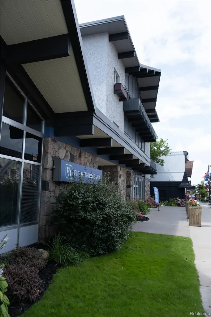 123 W Main Street Gaylord City MI 49735