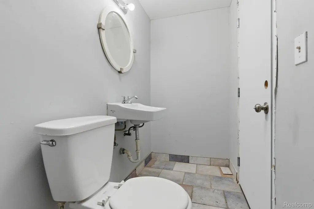 16666 James Couzens Freeway Detroit City MI 48221