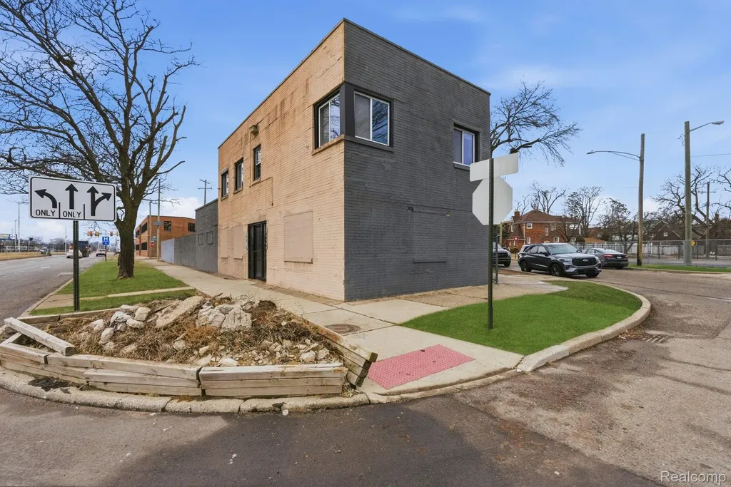 16666 James Couzens Freeway Detroit City MI 48221