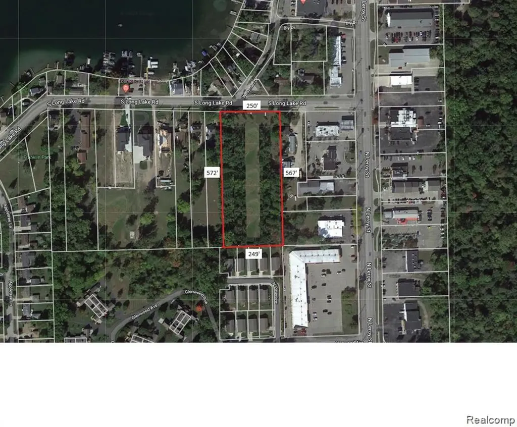 2043 S Long Lake Road Fenton City MI 48430