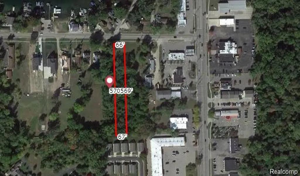 2045 S Long Lake Road Fenton City MI 48430