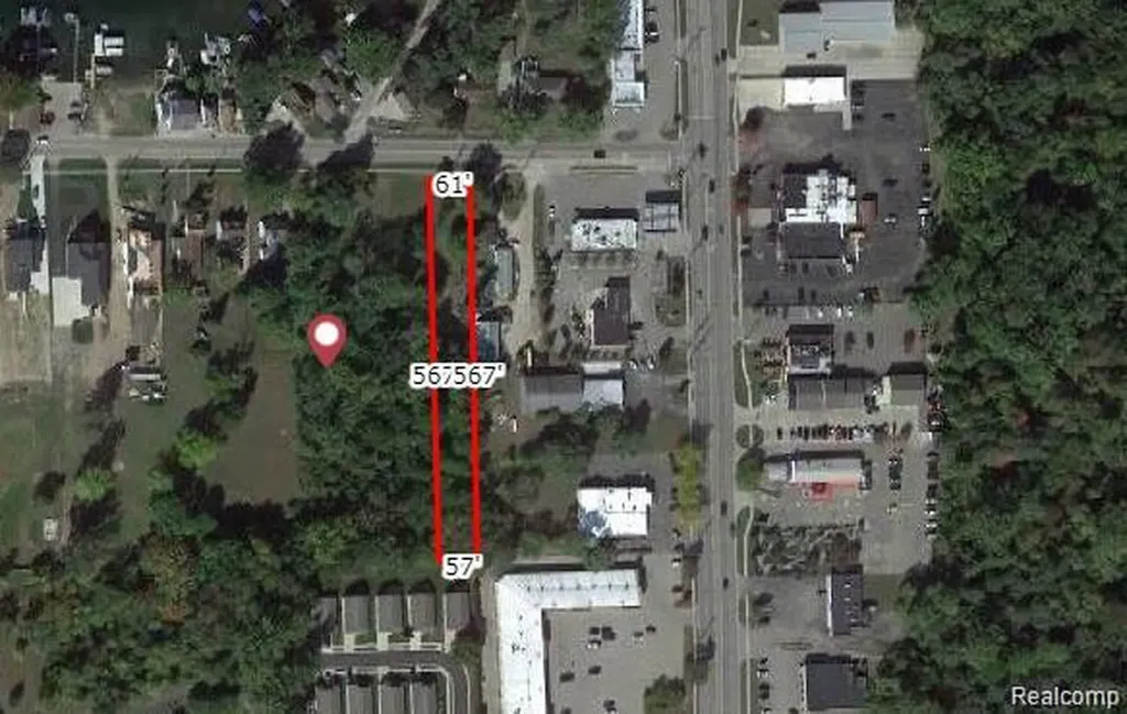 2047 S Long Lake Road Fenton City MI 48430