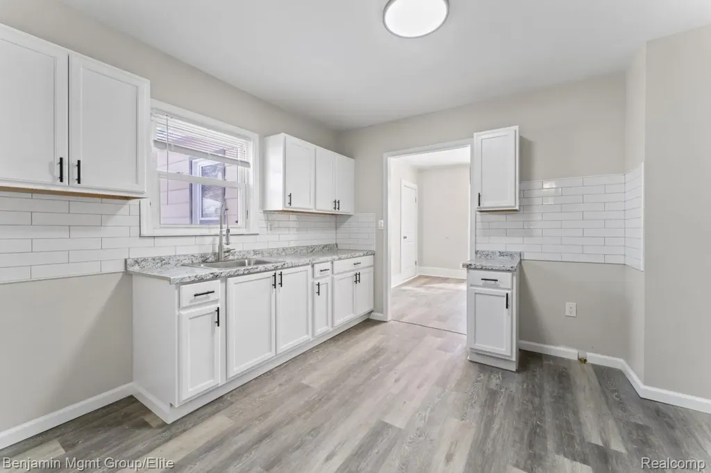 532 Fox Street Lapeer City MI 48446