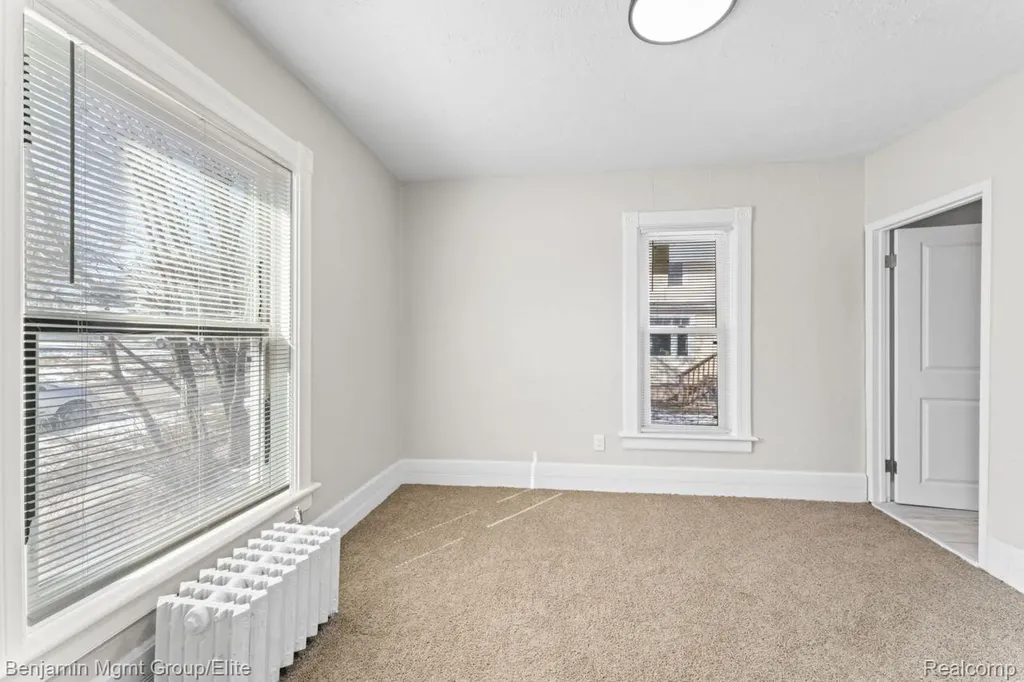 532 Fox Street Lapeer City MI 48446