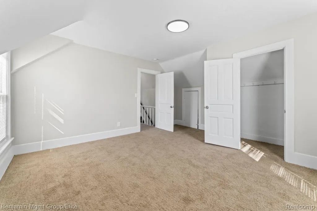 532 Fox Street Lapeer City MI 48446