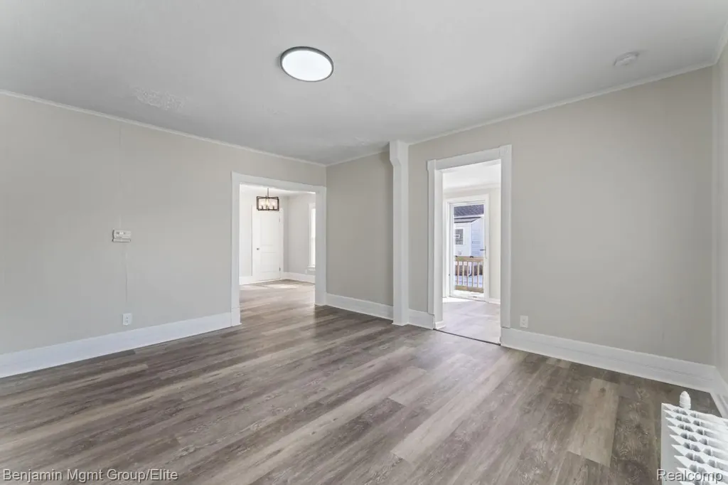 532 Fox Street Lapeer City MI 48446
