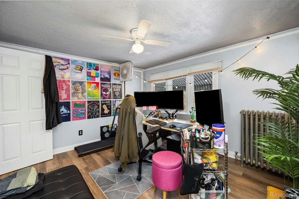 21857 Le Fever Avenue Warren City MI 48091