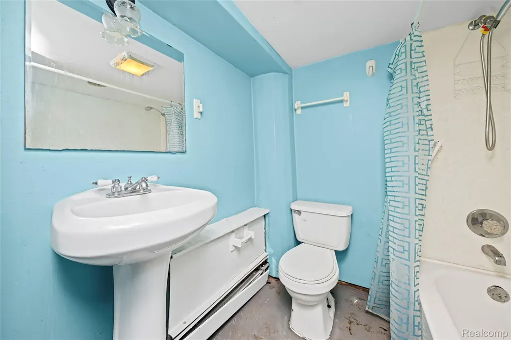 21857 Le Fever Avenue Warren City MI 48091