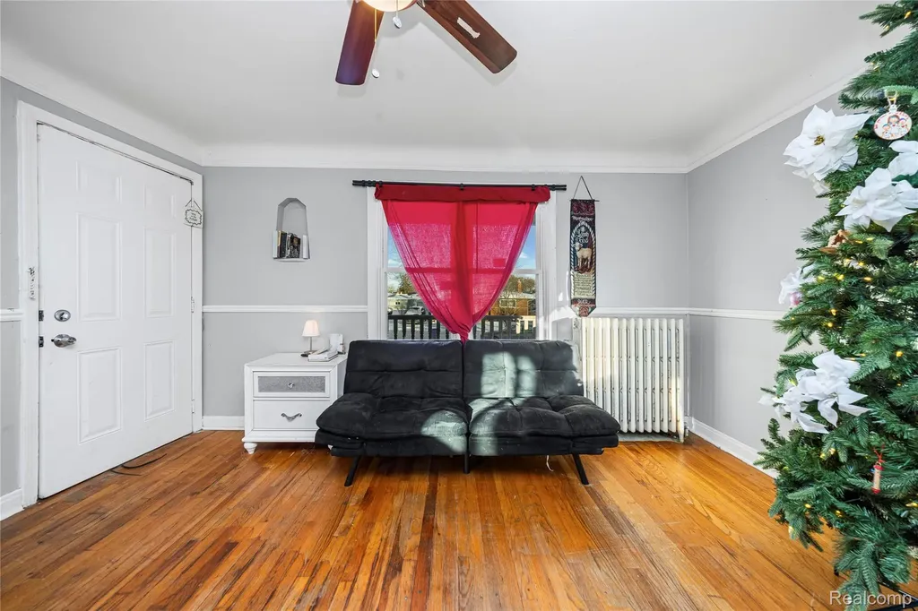 21857 Le Fever Avenue Warren City MI 48091