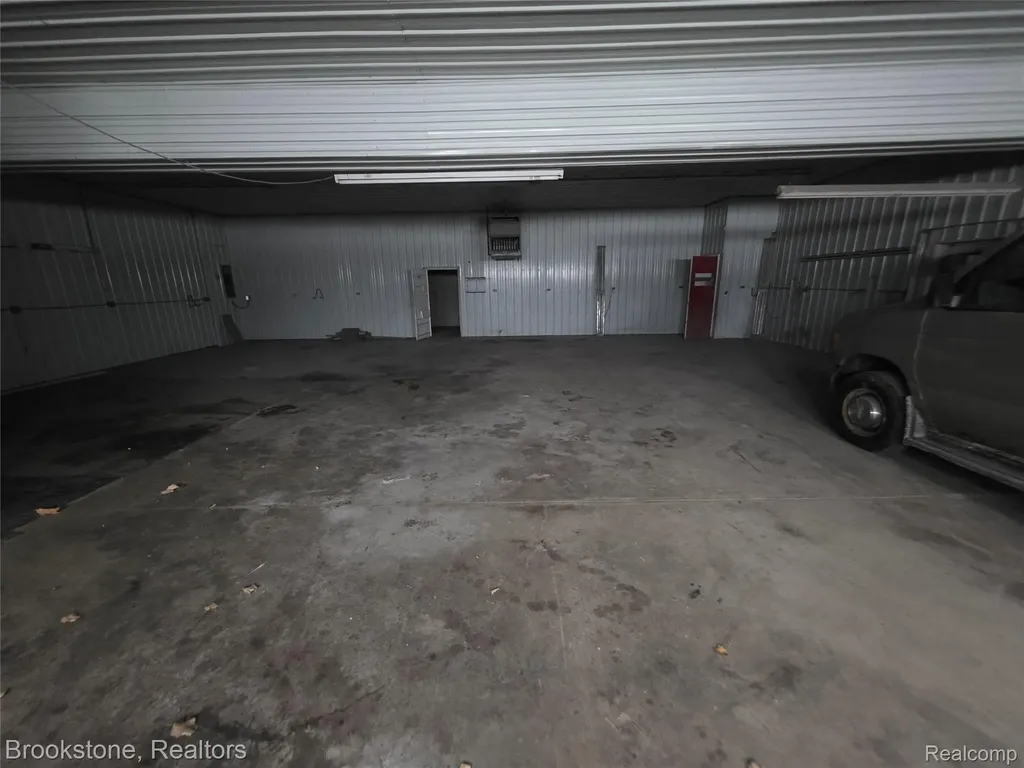 7435 N Dort Highway Genesee Charter Township MI 48458
