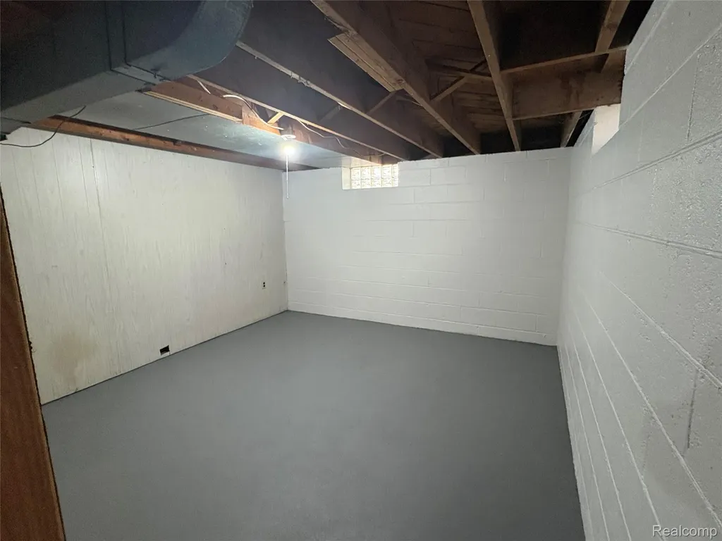 175 Ashland Street Detroit City MI 48215