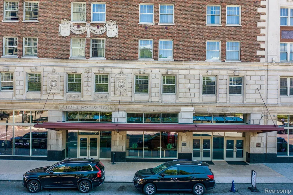 525 W Lafayette Boulevard Detroit City MI 48226