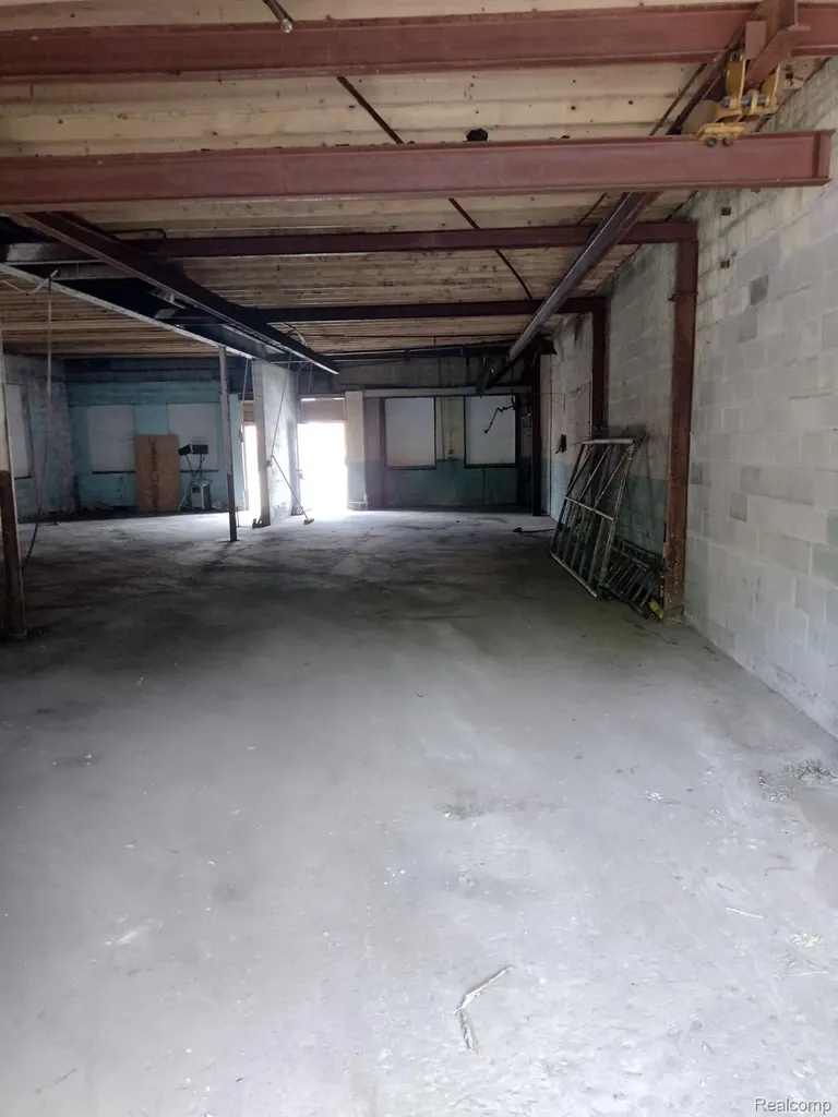 14621 Schaefer Hwy Highway Detroit City MI 48227