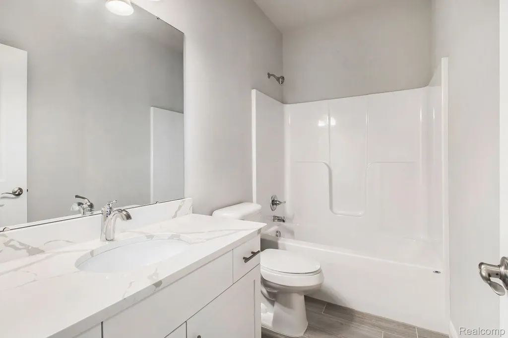 9048 Rhyan Road White Lake Charter Township MI 48386