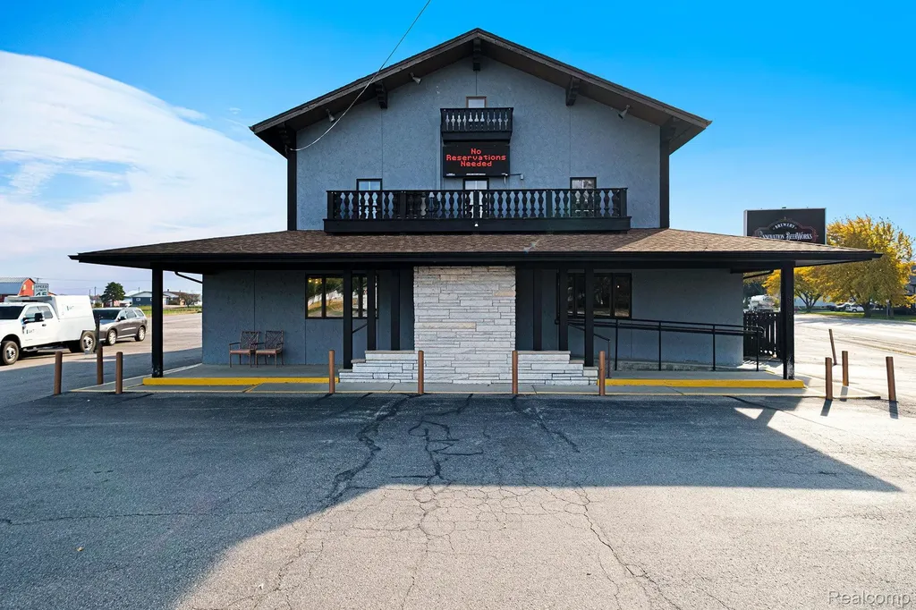 9264 Saginaw Road Denmark Township MI 48758