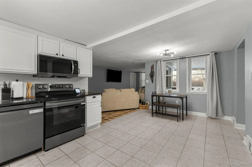 50001 Geddes Road Canton Charter Township MI 48188