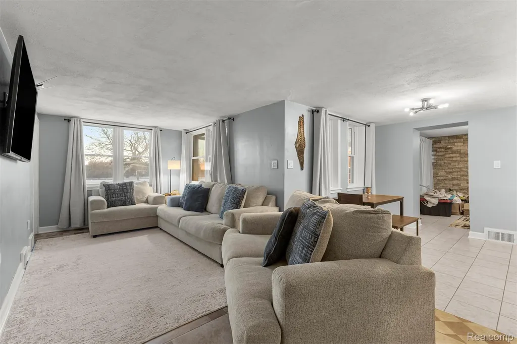 50001 Geddes Road Canton Charter Township MI 48188