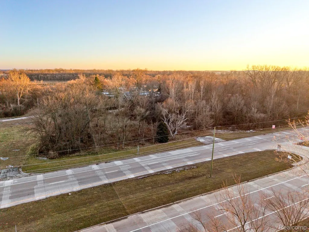 50841 Michigan Avenue Van Buren Charter Township MI 48111