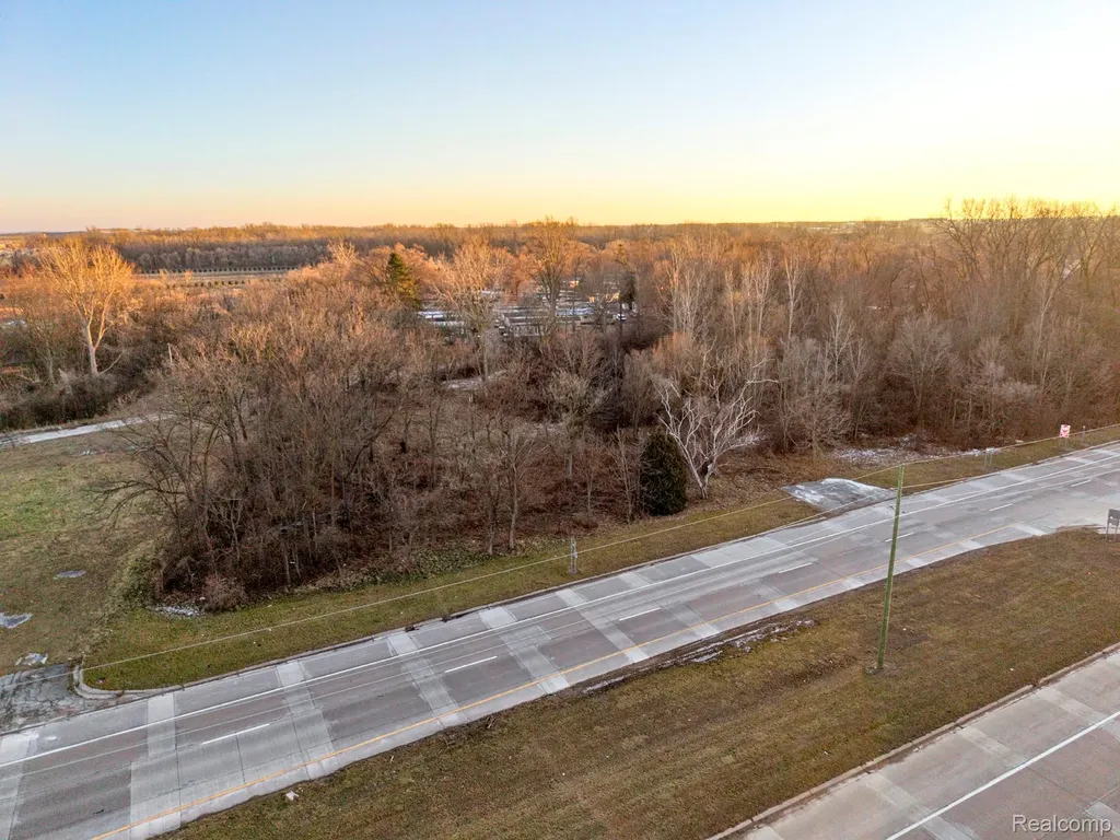 50841 Michigan Avenue Van Buren Charter Township MI 48111