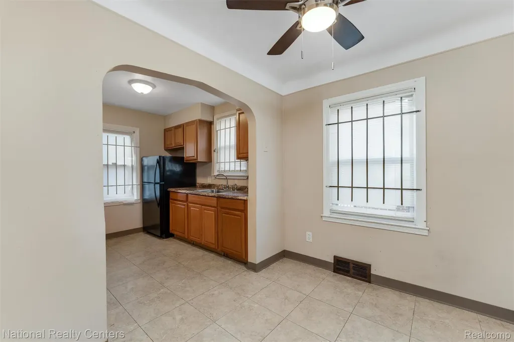 5525 Cadieux Road Detroit City MI 48224