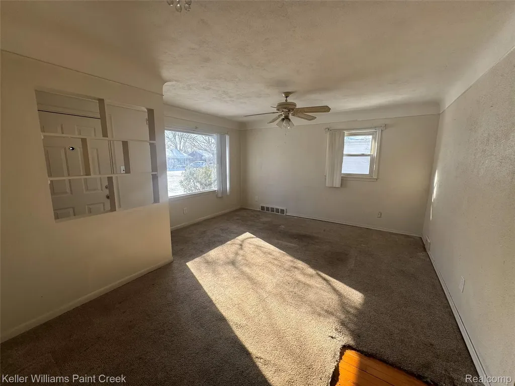 29142 Rosewood Street Inkster City MI 48141